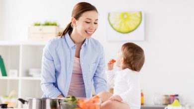 Photo of Alimentation de bébé : quand introduire des aliments solides ?