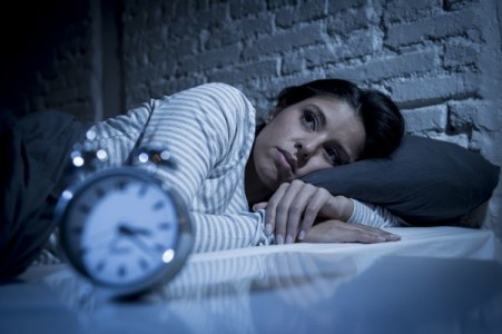 Les insomniaques risquent plus de souffrir de maladies cardiaques et d'AVC