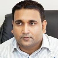Dr Newaj Rakesh, spécialiste en dermatologie.